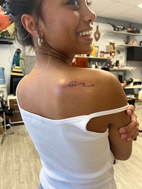 Small Tattoos To Get On Holiday, Matching Holiday Tattoos Couples, Summer Winter Tattoo, Talitha Koum Tattoo, Vacation Tattoo Ideas, Small Holiday Tattoos, Tattoo Ideas Travel, Talitha Koum, Tattoo Kiss