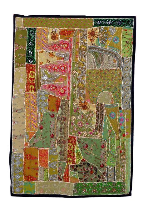 Quilt Fashion, Patchwork Tapestry, Indian Patchwork, Home Decor India, Embroidered Tapestry, Home Decor Indian, Craft Fashion, Indian Handicrafts, Boho Patchwork