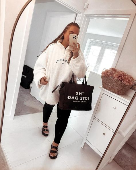 The perfect comfy post spa day outfit 🫶🏼 Jumper - @boohoo plus size Leggings - @lovallofficial Bag - @marcjacobs large tote bag Linked in my LTK 🫶🏼 Chrissy xxxx #curvystyle #curvyfashion #borge #spaday #boohoobabes #boohooplus #plussize #midsize Spa Day Outfit, Spa Trip, My Better Half, Curvy Style, Plus Size Leggings, Airport Outfit, Day Outfit, Its My Birthday, Large Tote Bag