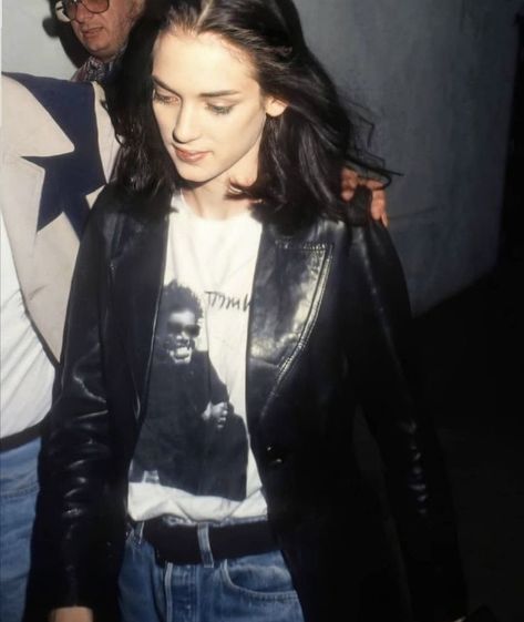 Gruge Icon Aesthetic Outfits, Gruge Icon Aesthetic, Gruge Icon, Winona Rider, Winona Forever, 90s Outfit, Winona Ryder, Iconic Women, Beauty Life