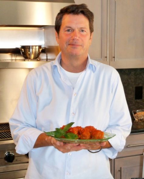 Renowned food writer Steve Austin’s interview with Dan Mancini | MamaMancini's Holdings, Inc Daniel Mancini, Family Dinner Table, How To Make Meatballs, Sunday Sauce, Best Meatballs, Steve Austin, Cooking Basics, Real Ingredients, Food Industry