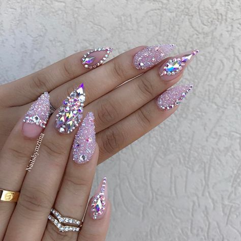 Blinged out nails by @nailsbymztina • Bling Bling Nails, Ongles Bling Bling, Bling Nail Art, Swarovski Nails, Stiletto Nails Designs, Her Nails, Glam Nails, White Nail, Crystal Nails