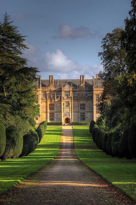 English Manor Houses, English Castles, Country Manor, Somerset England, Large House, English Manor, Stately Homes, Chateau France, English Country House