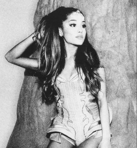 アリ + follow avediaries on instagram for ariana updates ! 🤍 Ariana Grande The Way, My Everything Ariana Grande, Ariana Grande Poster, My Everything Era, Ariana Instagram, Ariana Grande Music Videos, Ariana Grande Dangerous Woman, Ariana Grande Cute, Ariana Grande Photoshoot