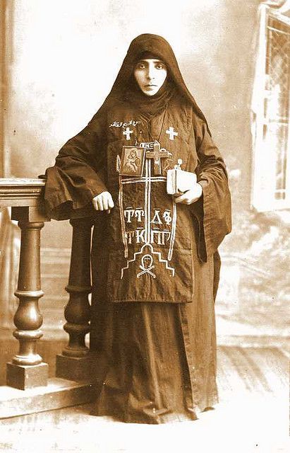 Orthodox Nun, Old Lebanon, Monastic Life, Eastern Orthodox Church, Bride Of Christ, Eastern Orthodox, World Religions, Orthodox Christianity, Greek Orthodox