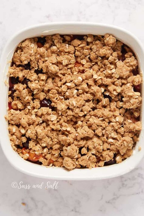 Easy Peach Cherry Crisp (Fresh or Frozen Fruit!) - Sass and Salt Cherry Peach Crisp, Cranberry Crisp, Crisp Desserts, Egg Free Baking, Cherry Crisp, Peach Crisp, Cherry Filling, Oat Crumble, Good Pie