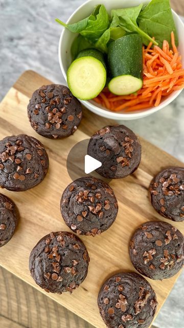 Kamry Vincent | Kentucky Creator on Instagram: "Anyone else having a hard time getting their toddlers/kids to eat veggies? This Chocolate Veggie Muffin recipe is a game changer! Be sure to share it with a mama! 😊

Ingredients 
•2 eggs
•1 banana 
•1 cup grated carrots
•1 cup loosely packed spinach 
•1 cup zucchini
•1/4 cup avocado oil
•1/4 milk •1/3 cup honey  •1 teaspoon vanilla extract
•1 1/4 cup flour
•1 teaspoons baking soda
•1 teaspoons baking powder
•1/3 cup cocoa powder
•¼ teaspoon salt
•¼ cup chocolate chips

Directions 
1)Blend together the veggies & wet ingredients. 
2)In a separate bowl, mix together all of the dry ingredients. 
3)Add in the mixture from the blender and stir together.
4)Spray muffin tin and spoon the muffin mixture into the cups. 
5)Top with chocolate and bake i Chocolate Veggie Muffins For Kids, Veggie Chocolate Muffins, Chocolate Veggie Muffins, Homemade Cleaners Recipes, Veggie Muffins, Eat Veggies, Hidden Veggies, Chocolate Zucchini, Bread Recipes Sweet