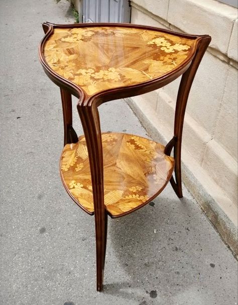 Deco Furniture, Furniture Side Tables, Marquetry, Art Deco Furniture, Furniture Designer, Fine Furniture, Wood Art, End Tables, Art Nouveau