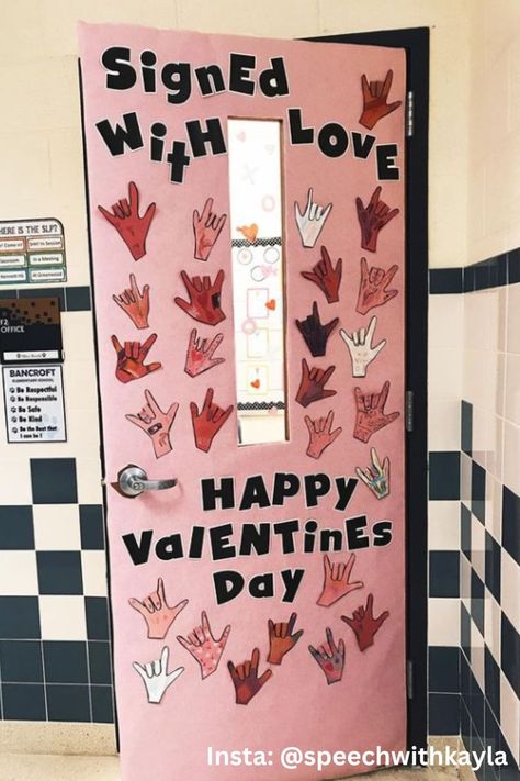 Valentines Classroom Decorations, Valentines Door Decorations Classroom, Valentines Classroom Door, Wooden Door Ideas, Teacher Door Decorations, Valentine Bulletin Boards, Valentines Day Bulletin Board, February Classroom, Valentine Door Decorations