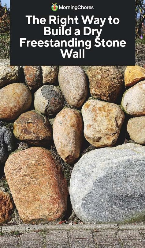 How To Build A Stone Wall Diy, How To Build A Stone Wall, How To Build Rock Walls, Diy Rock Retaining Wall How To Build, Building Stone Walls, Field Stone Wall Garden, How To Build A Rock Wall, Diy Rock Wall Landscape, Diy Stone Fence