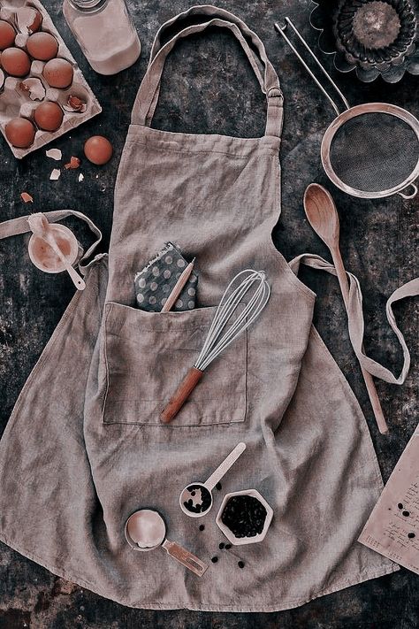 Future Chef Wallpaper, Chef Aesthetic, Food Photography Cake, Chef Pictures, Liz Tomforde, Baba Jaga, Vision Board Collage, Cooking Photography, Female Chef