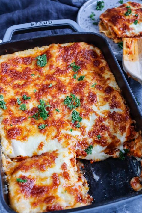 Lasagne Bolognese Italian Dessert Recipes Easy, Spaghetti Squash Recipes Easy, Healthy Italian Recipes, Pasta Recipes Alfredo, Bolognese Recipe, Italian Recipes Traditional, Diner Recept, Italian Recipes Easy, Italian Pasta Recipes