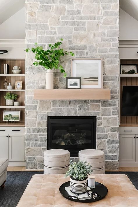 White Stone Fireplaces, Cottage Fireplace, Stone Fireplaces, Fireplace Built Ins, Farmhouse Fireplace, Fireplace Remodel, Home Fireplace, Fireplace Makeover, Fireplace Ideas