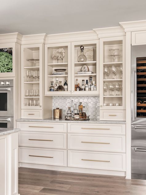 Dry Bar Cabinets https://beckallencabinetry.com/portfolio/dry-bar-cabinets/ Dining Room Built In Cabinets, Dining Room Built Ins, Dining Room Built In, Built In China Cabinet, Home Bar Ideas, Dining Room Cabinet, Built In Cabinet, Dining Room Remodel, New House - Kitchen