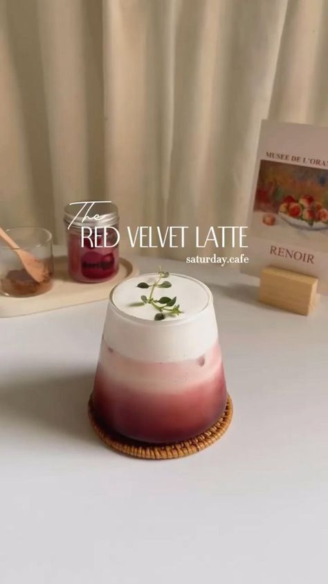 Speciality Coffee Recipes, Red Velvet Latte, Korean Coffee Shop, Korean Coffee, Iced Drinks Recipes, Secret Starbucks Drinks, Matcha Drink, Bakery Menu, Drink Recipes Nonalcoholic