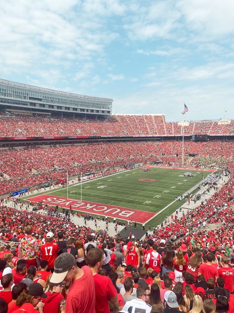 Ohio State Buckeyes Aesthetic, Ohio State Campus, Ohio State University Aesthetic, Ohio State Aesthetic, Osu Wallpaper, Ohio State Game Day, Gameday Aesthetic, Ohio State Stadium, Ohio State University Campus