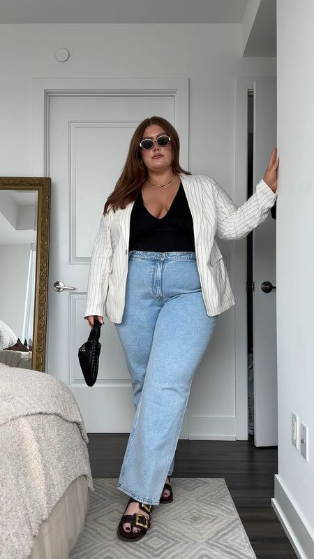 Clean Girl Plus Size, Plus Size Crop Top Outfit, Chubby Girl Fashion, Shirred Crop Top, Outfit Edit, Outfit Midsize, Off Duty Outfits, Coachella Outfit, Classy Work Outfits