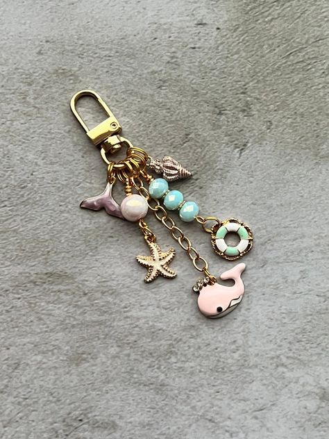 Beach Purse Charm Seashell Keychain Nautical Handbag Charm | Etsy Art Date Ideas, Seashell Keychain, Whale Keychain, Bff Keychain, Beach Purse, Beach Keychain, Mermaid Purse, Stationery Kawaii, Cute Store