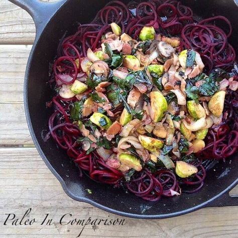 31 Easy Paleo Dinner Recipes Beet Noodles Recipes, Basalmic Reduction, Gluten Free Noodles Recipe, Beet Noodles, Paleo Veggies, Easy Paleo Dinner Recipes, Veggie Noodles Recipes, Veggies Salad, 21 Day Sugar Detox