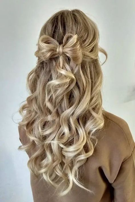 Beautiful Half Up Half Down Hairstyles, Hoco Hairstyles Blonde, Hair Inspiration For Prom, Cute Blonde Hairstyles Medium, Hoco Hair Brunette, Cute Hair For Hoco, Hair Up For Prom, Prom Hairstyles Wavy Hair, Hair Styles Dance