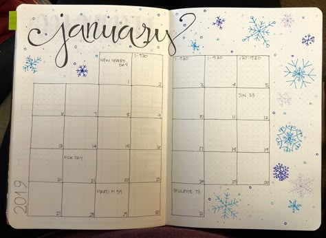 January monthly layout spread bullet journal snowflakes 2019 January Spread, Bullet Journal Monthly Calendar, Bullet Journal Calendrier, January Journal, Journal January, Bullet Journal Work, Bullet Journal Month, Bullet Journal Monthly Spread, January Bullet Journal