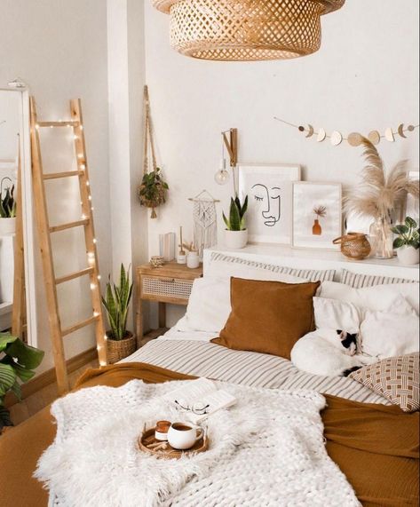 Scandi Boho, Cute Bedroom Ideas, Dekorasi Kamar Tidur, Redecorate Bedroom, Cozy Room Decor, Teen Bedroom Decor, Room Design Bedroom, Dream Room Inspiration, Room Makeover Bedroom