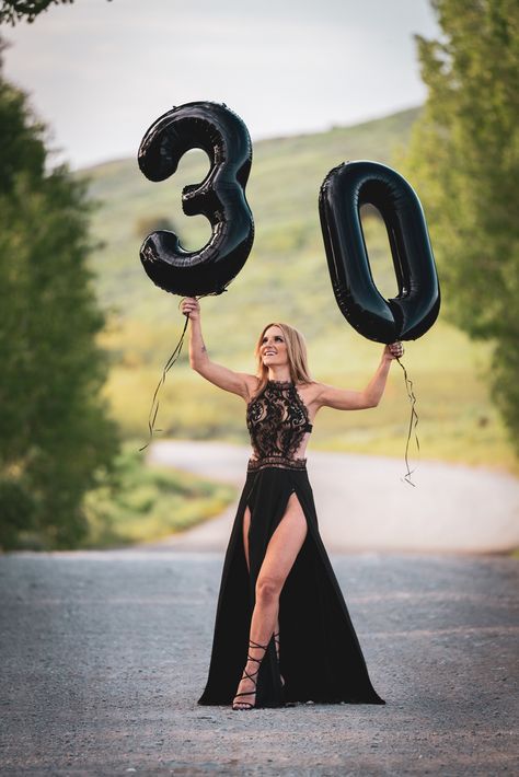 30th Birthday Picture Ideas, 30th Photoshoot Ideas, 30 Birthday Photoshoot Ideas, 30th Birthday Photoshoot Ideas For Women, 30th Birthday Ideas For Women Photoshoot, 30th Photoshoot, 30th Birthday Outfit, 30th Birthday Ideas For Women, 40th Bday Ideas