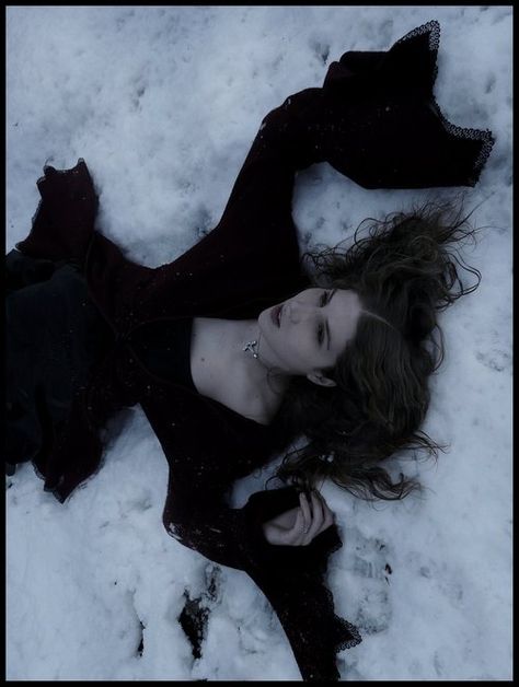 Cold Winter Photoshoot, Dark Winter Photoshoot, Goth Snow Photoshoot, Snow With Blood, Goth Winter Aesthetic, Gothic Senior Pictures, Snow Girl Aesthetic, Dark Whimsical Aesthetic, Gothic Editorial