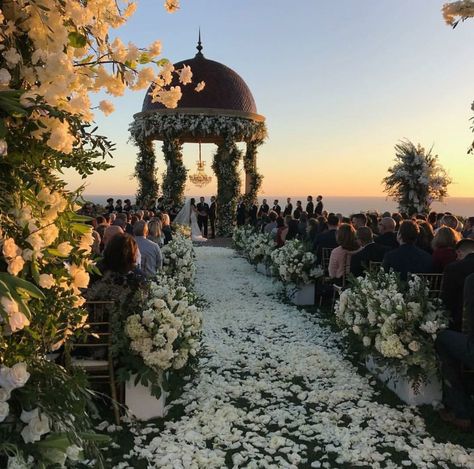 Pelican Hill Wedding, Mindy Weiss, Dream Marriage, Lavish Wedding, Dream Wedding Decorations, Dream Wedding Venues, Lake Como Wedding, Dream Wedding Ideas Dresses, Future Wedding Plans