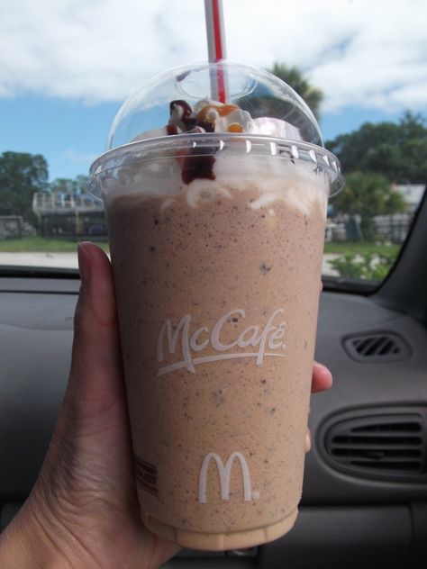 Mcdonald's Frappe, Mcdonalds Mocha Frappe Recipe, Frappe Recipe Mcdonalds, Homemade Mocha Frappe, Mcdonalds Caramel Frappe, Mcdonalds Mocha Frappe, Caramel Frappe Recipe, Mocha Frappe Recipe, Frozen Coffee Drinks