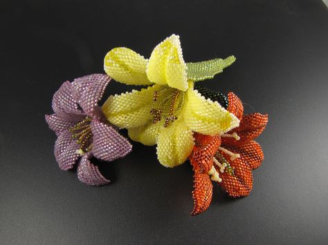 Free Patterns – MGS Designs – Beadwork by Melissa G Shippee Brooch Tutorial, Seed Bead Patterns Free, Beaded Flowers Patterns, Seed Bead Flowers, French Beaded Flowers, Lily Pattern, Bead Flower, Beaded Necklace Patterns, Beading Patterns Free