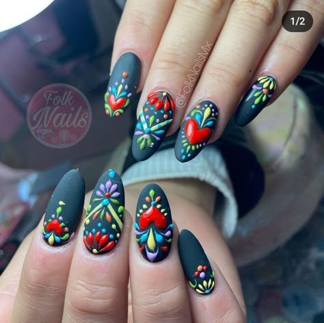 Folk Art Nail Design, Mexican Nail Designs Ideas, Mexican Independence Day Nails, Mexican Pottery Nails, Mexican Nails Designs Mexico, Mexican Themed Nails Acrylic, Mexican Nails Designs, Sugar Skull Nail Art, Mexican Nail Art