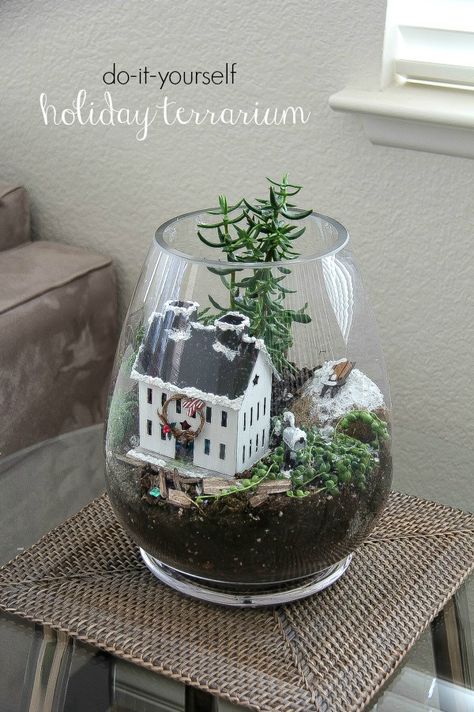 Diy Christmas Terrarium, Christmas Terrarium Ideas, Holiday Terrarium, Christmas Terrariums, Mini Terrarium, Terrarium Ideas, Diy Posts, Terrariums Kits, Terrarium Decor