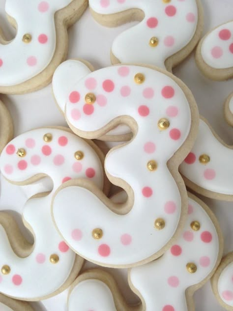 Polka dot number cookies Sandwich Birthday Party, Number Cookies, Royal Iced Cookies, Birthday Party Treats, Sugar Cookie Royal Icing, 3 Number, Iced Sugar Cookies, Sugar Cookie Frosting, Sugar Cookie Designs