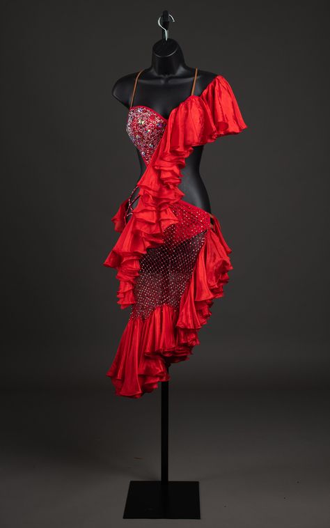 Latin Ballroom Costume, Ballroom Dance Outfits, Dance Style Outfits, Dance Costumes Dresses, Dancesport Dresses, Drag Queen Outfits, Latin Dresses, Ballroom Costumes, Latin Ballroom Dresses