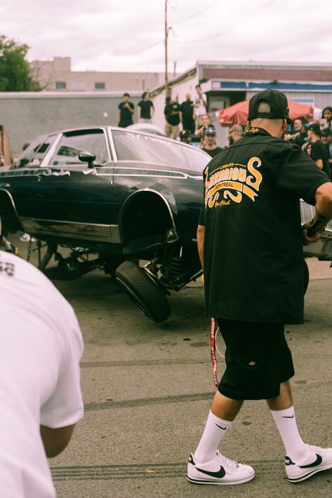 Low Rider Culture, Lowrider Outfits, East La Aesthetic, Los Angeles 2000s, Los Angeles Culture, 90s Los Angeles Aesthetic, Low Rider Aesthetic, Latino Streetwear, Lowriders Aesthetic