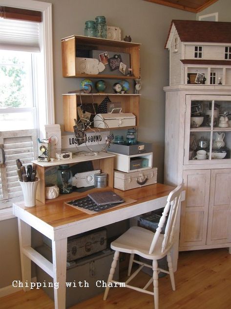 Diy Office Ideas, Metal Desk Makeover, Cabin Farm, Leather Top Desk, Art Studio Storage, Neat Crafts, Home Office Craft Room, Organized Office, Create Room