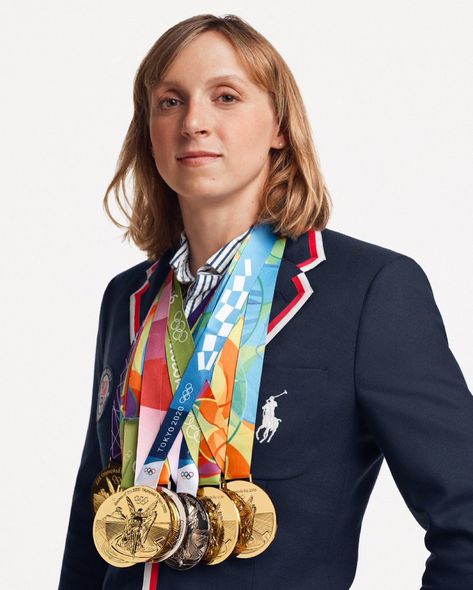 Katie Ledecky Olympic Winners, 1968 Olympics, Female Swimmers, Paris Olympics 2024, Scrapbooking Sports, Katie Ledecky, 1500m, Swimming Pool Architecture, Olympic Swimming