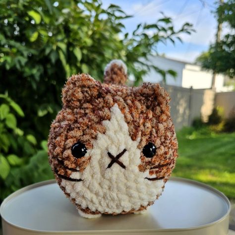 Loaf Cats are just so adorable! pattern by: @anniecarrawayart #crochet #plushies #amigurumi #cutecrochet Loaf Cat Crochet Pattern Free, Loaf Cat, Crochet Plushies, Cat Crochet, Toy Pattern, Crochet Toy, Crochet Cat, Crochet Toys Patterns, So Adorable