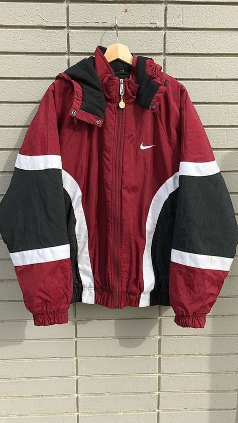 Outfit Inspo Casual, Streetwear Men Outfits, Mode Inspo, Casual Style Outfits, Dream Clothes, Retro Outfits, Vintage Nike, Red And Black, Aesthetic Clothes