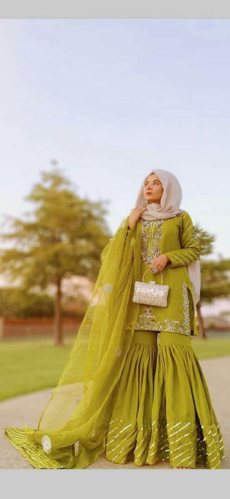 Hijab / party wear dress / fashion / ideas Garara Designs, Hijab Party, Gharara Designs, Function Dresses, Fashion Halloween, Party Wear Dress, Pakistani Fashion Casual, Pakistani Wedding Outfits, Pakistani Dresses Casual