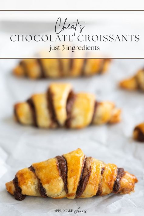 3 Ingredient Cheat's Chocolate Croissants Chocolate Croissant Recipe Easy, Puff Pastry Croissant, Chocolate Croissant Recipe, Crossiant Recipes, Puff Pastry Ideas, Homemade Crumpets, Chocolate Pie Filling, Chocolate Croissants, Butter Pastry