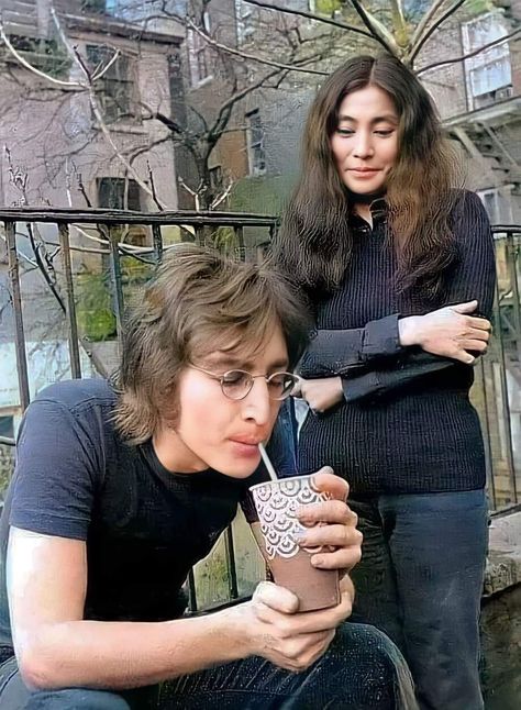 Yoko And John, Jhon Lennon, John Lennon And Yoko Ono, John And Yoko, John Lennon Yoko Ono, John Lemon, Beatles Girl, John Lennon And Yoko, Imagine John Lennon