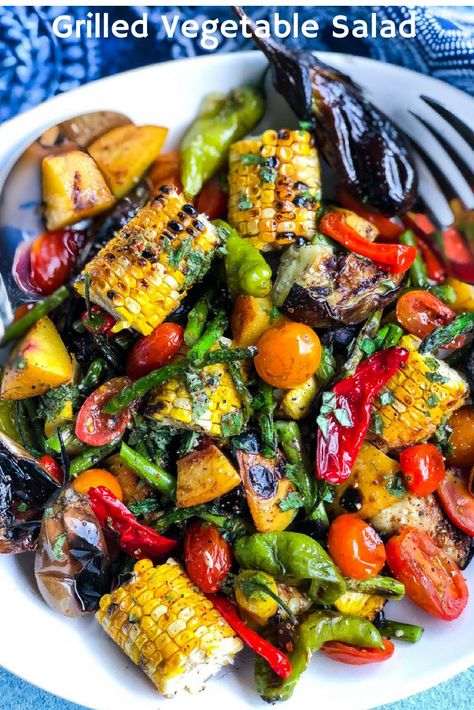 This grilled vegetable salad recipe is as tasty as its beautiful. The charred smokey vegetables and herb and citrus vinaigrette are a perfect pairing. #grilled #summer #salad #vegetables www.foodfidelity.com Steak Ideas, Grilled Vegetable Salad, Grilling Steak, Grilled Vegetable Salads, Salad Vegetables, Vegetable Salad Recipes, Citrus Vinaigrette, Resep Diet, Grilled Veggies