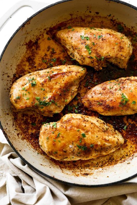 Cast Iron Chicken Breast Recipes, Crispy Chicken Breast Recipes, Honey Garlic Soy Sauce Chicken, Cast Iron Skillet Chicken Breast, Iron Skillet Chicken Breast, Cast Iron Chicken Breast, Honey Garlic Soy Sauce, Skillet Chicken Breast, Dutch Oven Chicken Breast