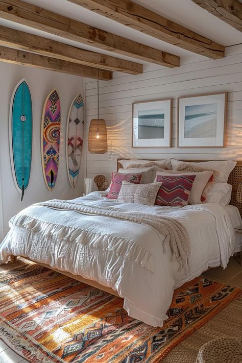 Bedroom Beach Decor, Blue And White Bedroom, Surf Room Decor, Coastal Bedroom Ideas, 15 Aesthetic, Beach Room Decor, Bedroom Beach, Surf Room, Aesthetic Coastal