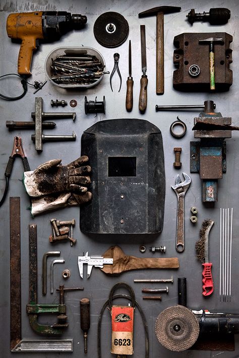 Mechanics Aesthetic, Object Photography, Welding And Fabrication, Welding Art Projects, Welding Table, Industrial Photography, Antique Tools, Old Tools, Vintage Tools