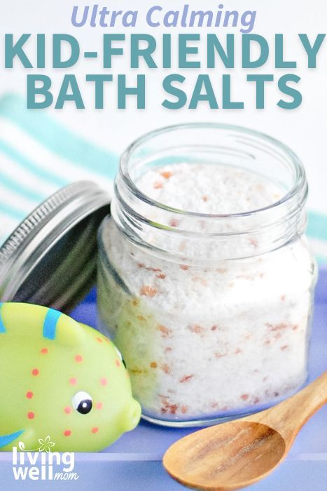 One of the benefits of lavender oil is its calming properties, making it perfect for DIY bath salts. This recipe is super easy, made with Epsom salt, sea salt, baking soda, and essential oils. You and your whole family will enjoy this Epsom salt bath for kids. Fizzy Bath Salts Recipe, Epsom Salt Recipes, Epsom Salt Bath Recipe, Coastal Farmhouse Christmas, Diy Epsom Salt, Epson Salt Bath, Diy Bath Salts With Essential Oils, Benefits Of Lavender Oil, Homemade Bath Salts Recipe