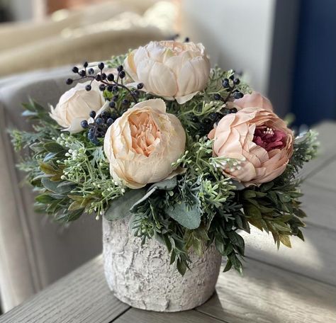 Peony Flower Arrangement Centerpieces, Peonie Flower Arrangements Centerpieces, Vintage Birthday Party Ideas, Silk Peonies Arrangement, Peony Centerpiece, 40 Th Birthday, Peony Flower Arrangements, Birch Vase, Vintage Birthday Party