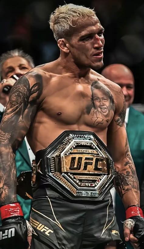 Charles Olivera, Faze Wallpaper, Charles Do Bronx, Ufc Fighters Men, Ufc Wallpaper, Diaz Ufc, Charles Oliveira, Ufc Poster, Boxing Images